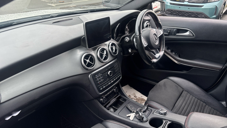 Mercedes-Benz GLA 220d 4Matic AMG Line 5dr Auto [Prem Plus] Diesel Hatchback